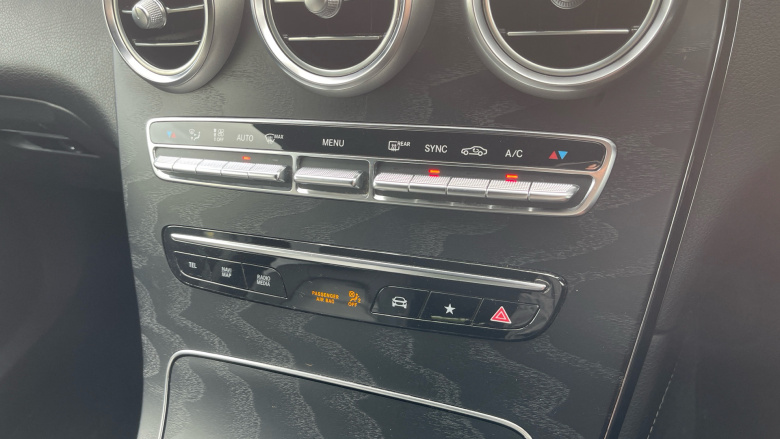 Mercedes-Benz GLC 300d 4Matic AMG Line Premium 5dr 9G-Tronic Diesel Estate